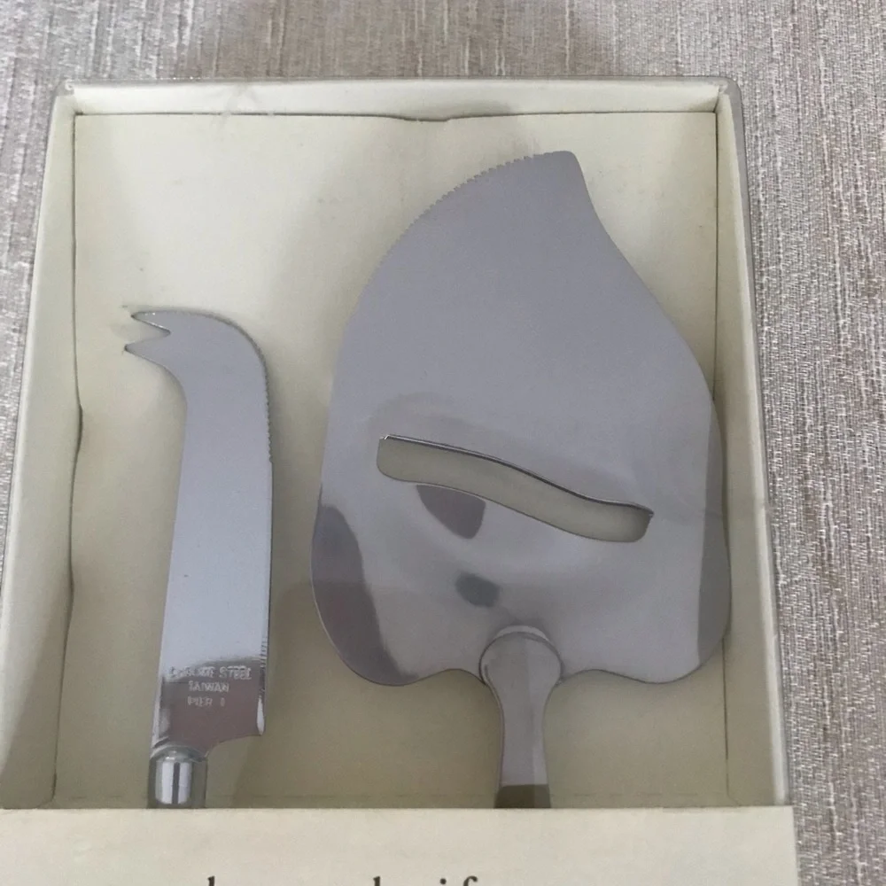 NWOT Pier 1 Imports Cheese Knife Set